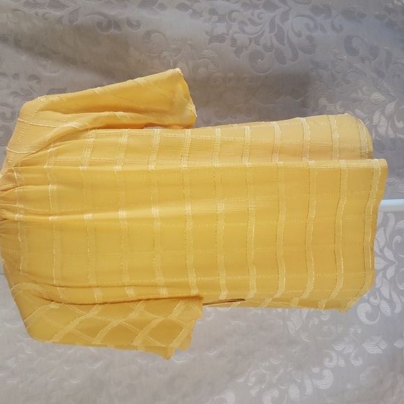 Counterparts yellow windowpane design top, size small - Picture 3 of 6